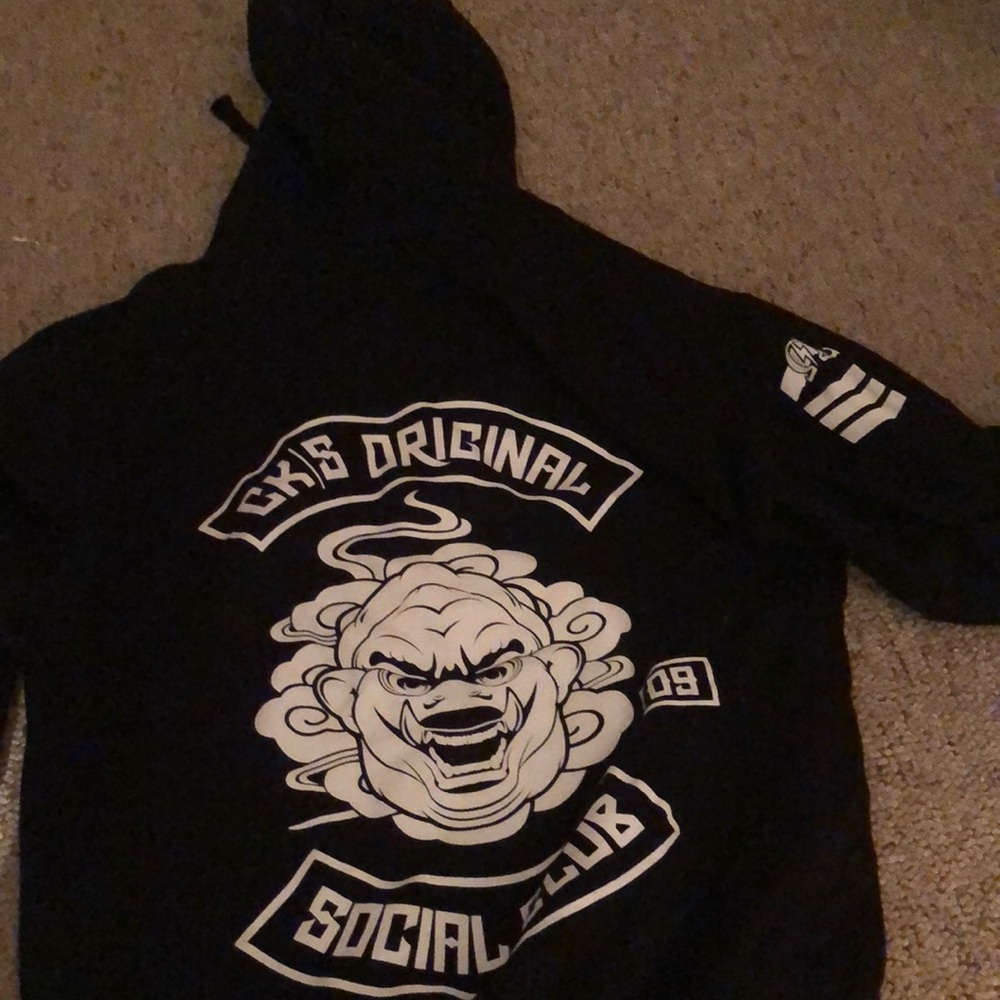 Shop hoodie men’s medium pull over hoodie